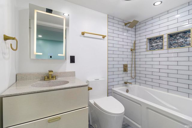 3721 Surrey Lane, South Bend, IN 46628