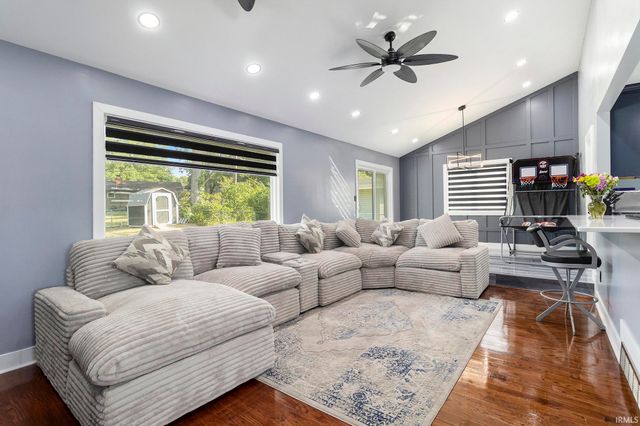 3721 Surrey Lane, South Bend, IN 46628