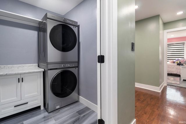 3721 Surrey Lane, South Bend, IN 46628