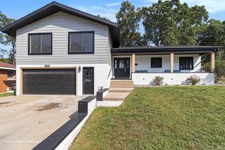 3721 Surrey Lane, South Bend, IN 46628