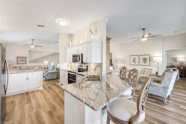 6879 Redbay Park RD # 203, Naples, FL 34109