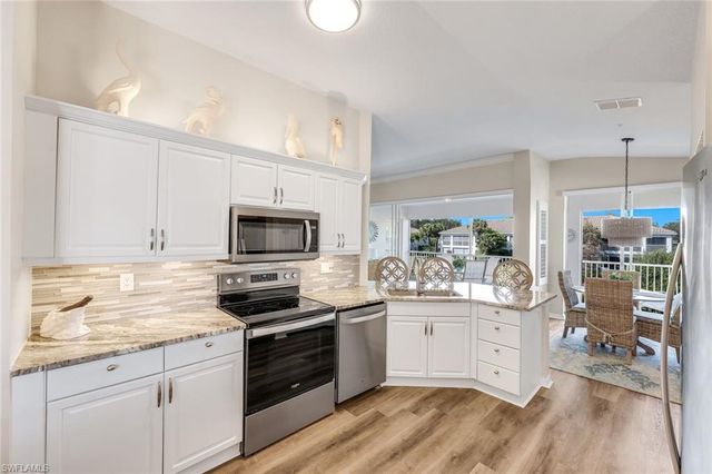 6879 Redbay Park RD # 203, Naples, FL 34109