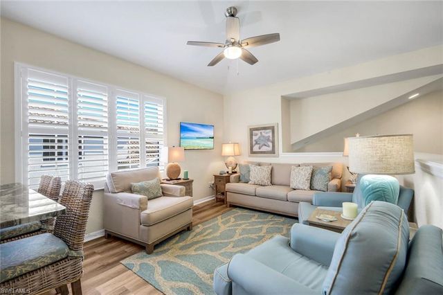 6879 Redbay Park RD # 203, Naples, FL 34109