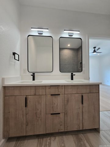 1834 Montana, San Antonio, TX 78203
