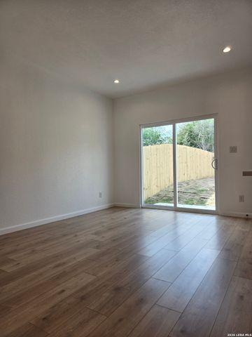 1834 Montana, San Antonio, TX 78203