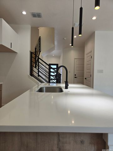 1834 Montana, San Antonio, TX 78203