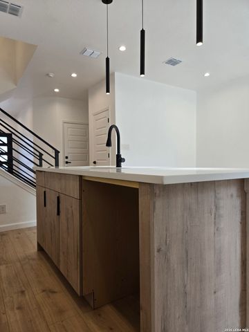 1834 Montana, San Antonio, TX 78203