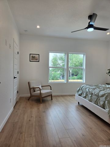 1834 Montana, San Antonio, TX 78203