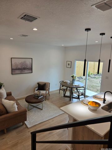 1834 Montana, San Antonio, TX 78203