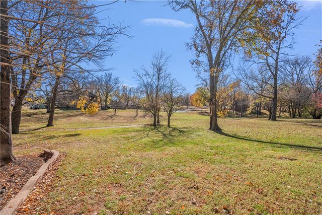 401 Taylor Road, Independence, KS 67301