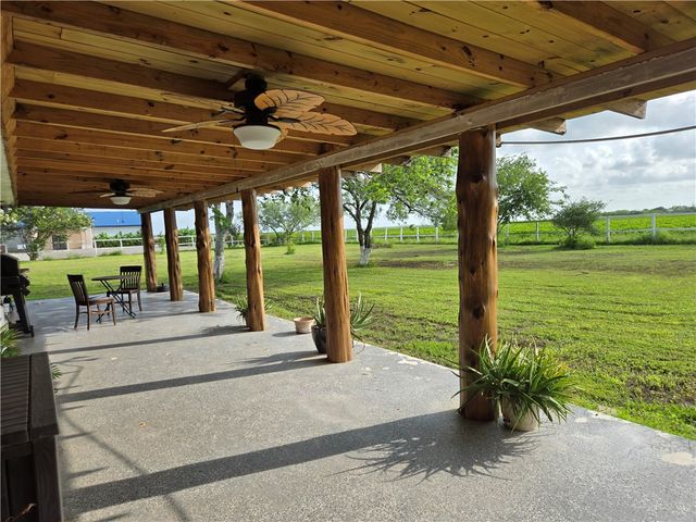 3893 County Road 61, Robstown, TX 78380