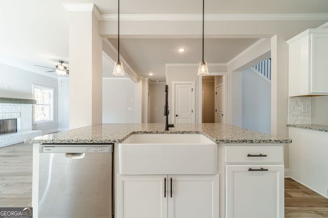 210 Pinewood Drive, Covington, GA 30014