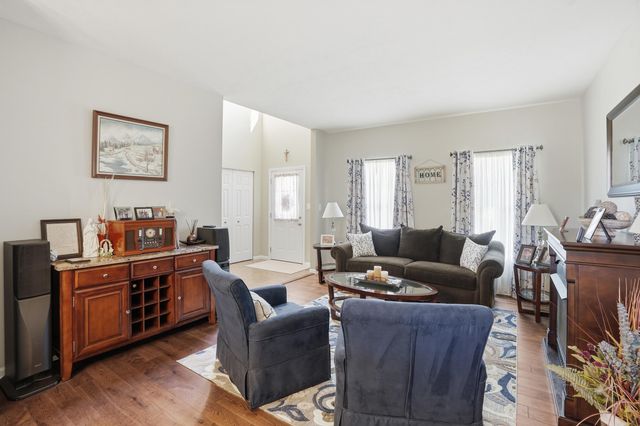 13921 Bluff View Road, Dyer, IN 46311