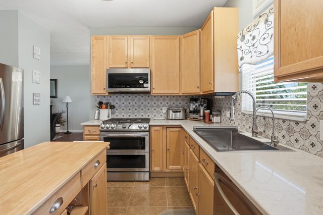 13921 Bluff View Road, Dyer, IN 46311