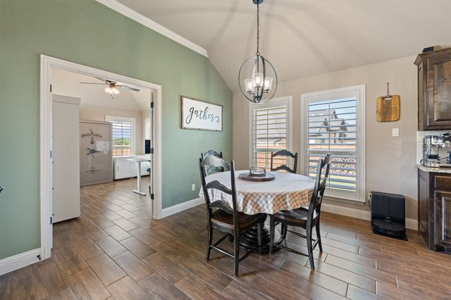 121 Tall Pine Drive, Godley, TX 76044