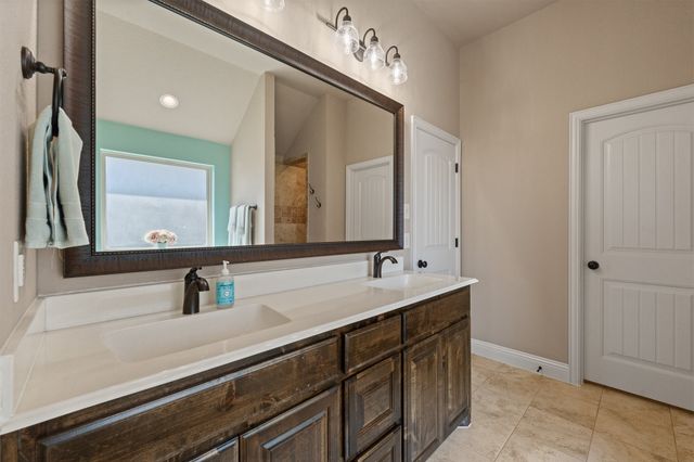 121 Tall Pine Drive, Godley, TX 76044