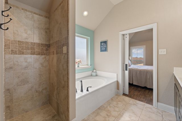 121 Tall Pine Drive, Godley, TX 76044