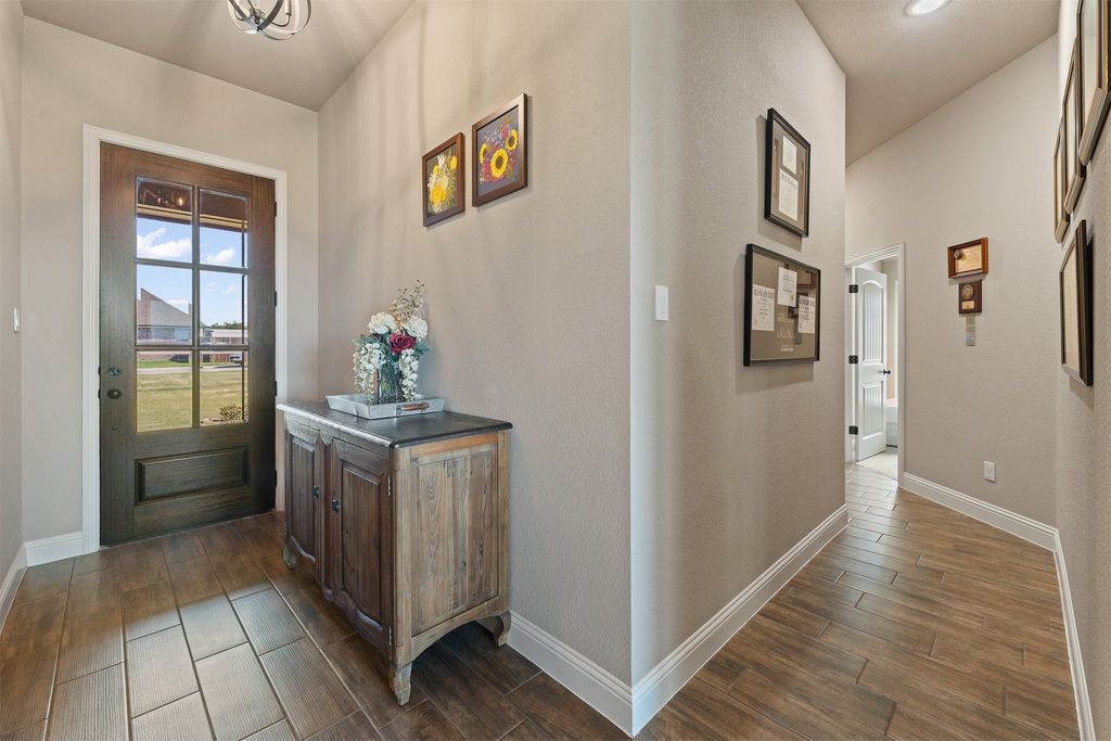 121 Tall Pine Drive, Godley, TX 76044 — photo 3