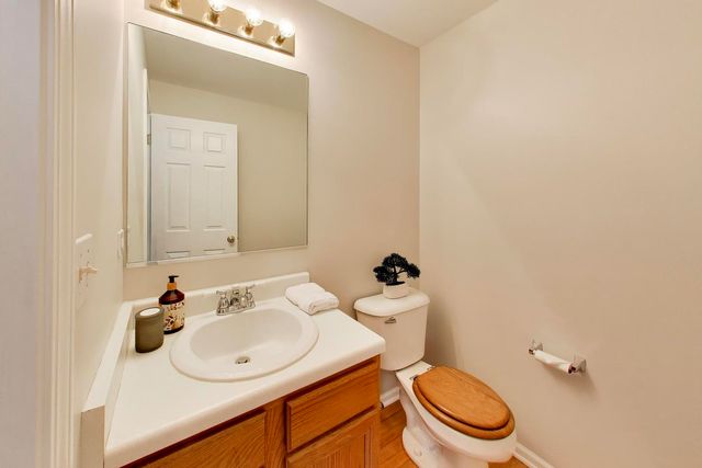 60 W 20th Street, Lombard, IL 60148