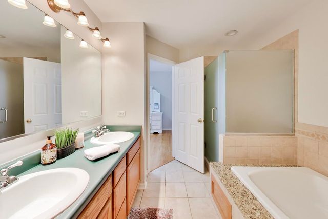 60 W 20th Street, Lombard, IL 60148