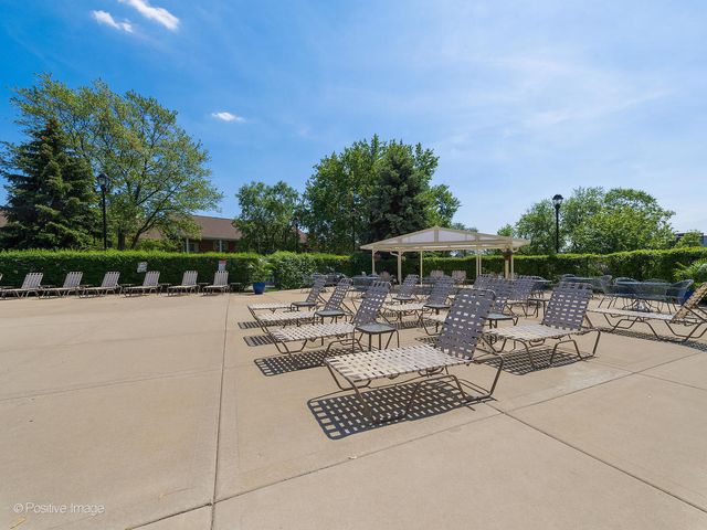 40 N Tower Road 2F, Oak Brook, IL 60523