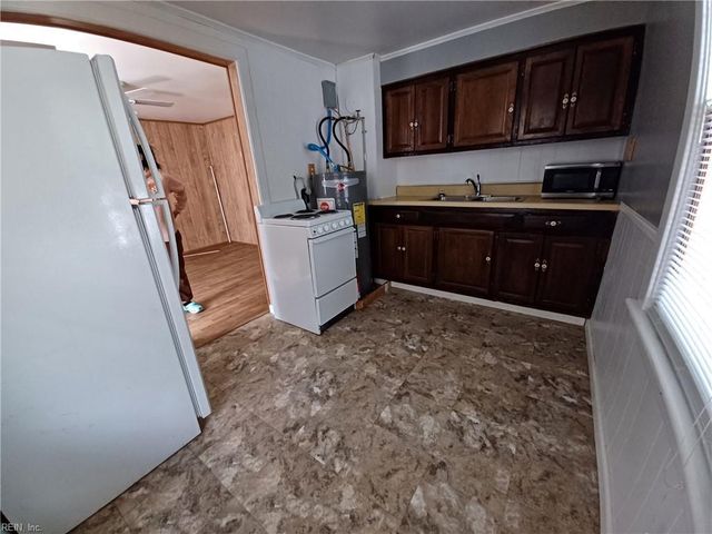 5100 Woolsey St Apt B, Norfolk, VA 23513