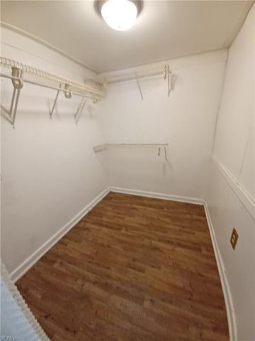 5100 Woolsey St Apt B, Norfolk, VA 23513