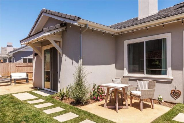 1422 Black Oak Drive, Santa Maria, CA 93455