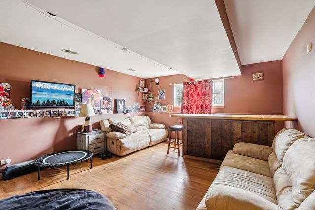 3312 Gilboa Avenue, Zion, IL 60099