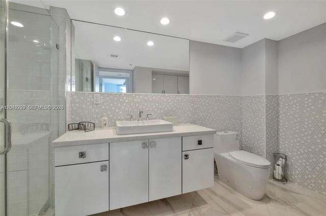 16425 Collins Avenue 1612, Sunny Isles Beach, FL 33160