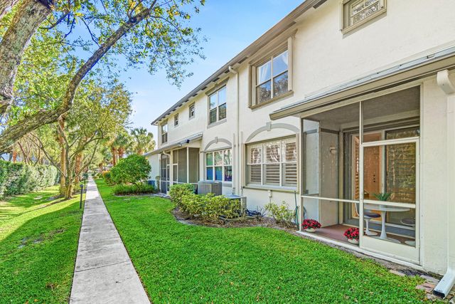 139 Coconut Key Lane, Delray Beach, FL 33484