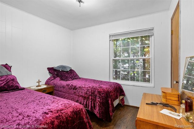 9207 Inkster Road, Livonia, MI 48150