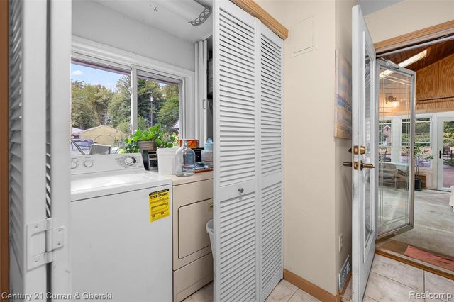 9207 Inkster Road, Livonia, MI 48150