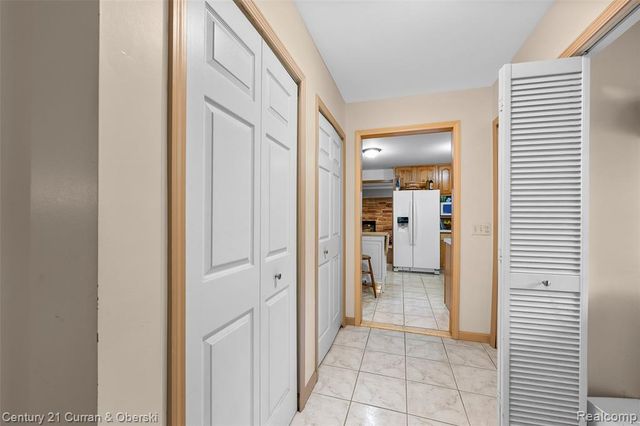 9207 Inkster Road, Livonia, MI 48150