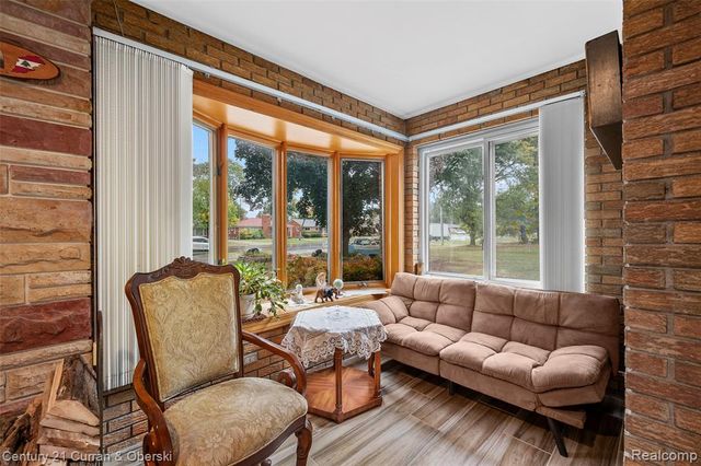 9207 Inkster Road, Livonia, MI 48150