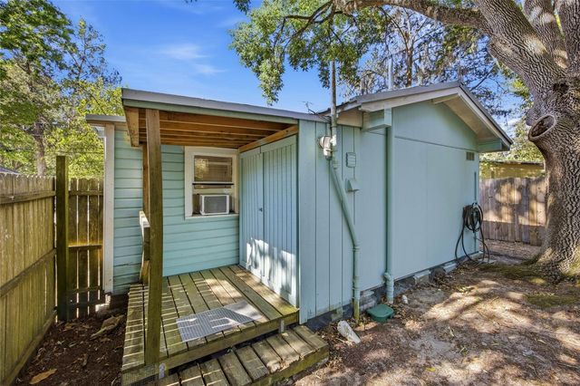 1032 NW 40TH AVENUE, Gainesville, FL 32609