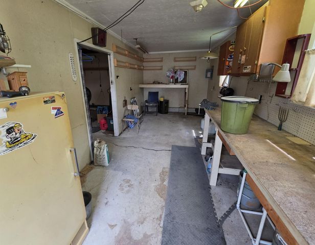 1527 Bertch Avenue, Waterloo, IA 50702