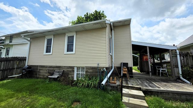 1527 Bertch Avenue, Waterloo, IA 50702