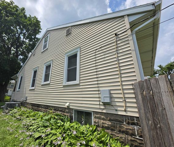 1527 Bertch Avenue, Waterloo, IA 50702