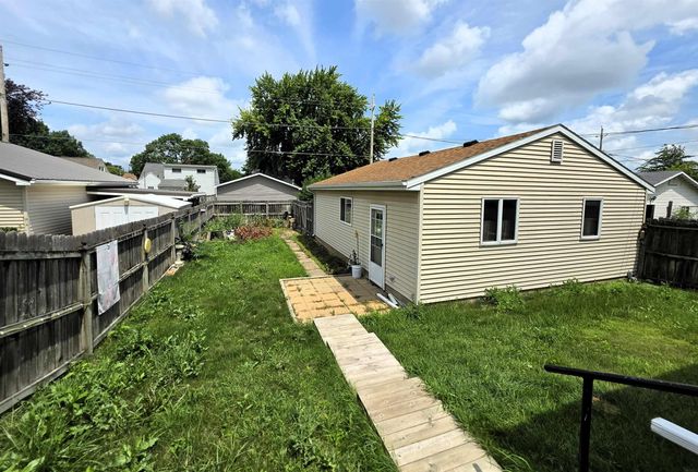 1527 Bertch Avenue, Waterloo, IA 50702