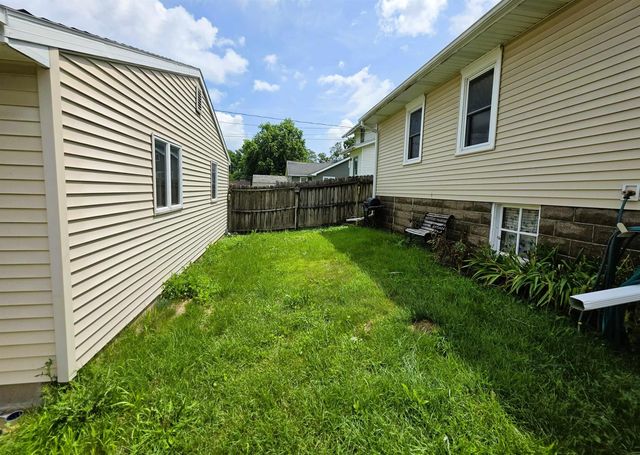 1527 Bertch Avenue, Waterloo, IA 50702