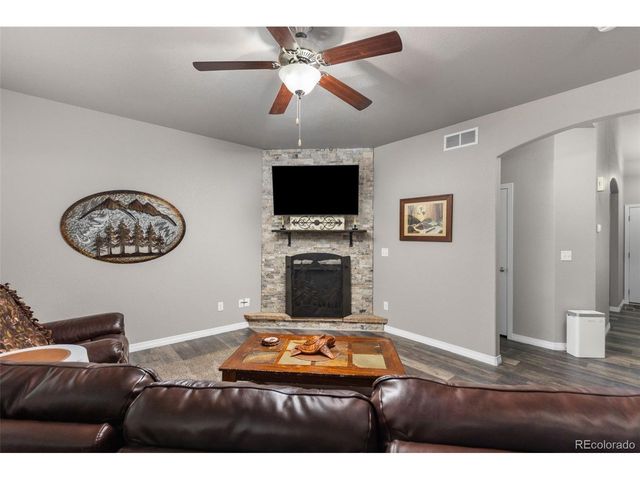2431 Nicholson St, Berthoud, CO 80513