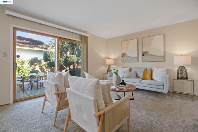 780 Terry Ln, Livermore, CA 94550