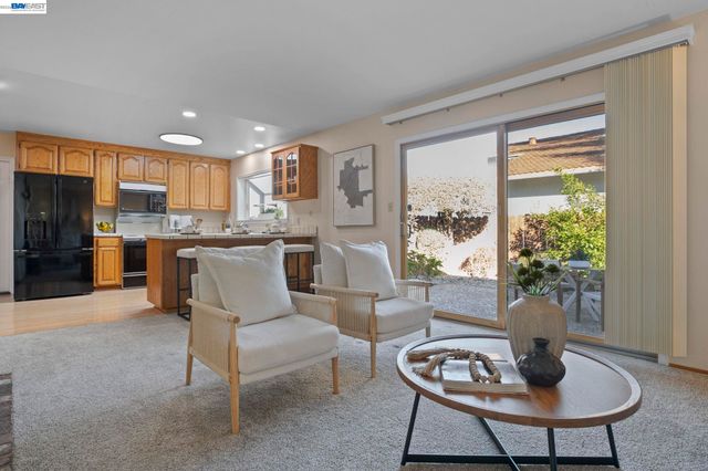 780 Terry Ln, Livermore, CA 94550