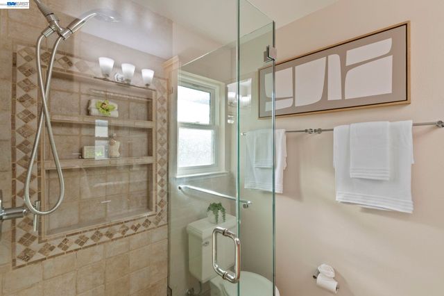 780 Terry Ln, Livermore, CA 94550