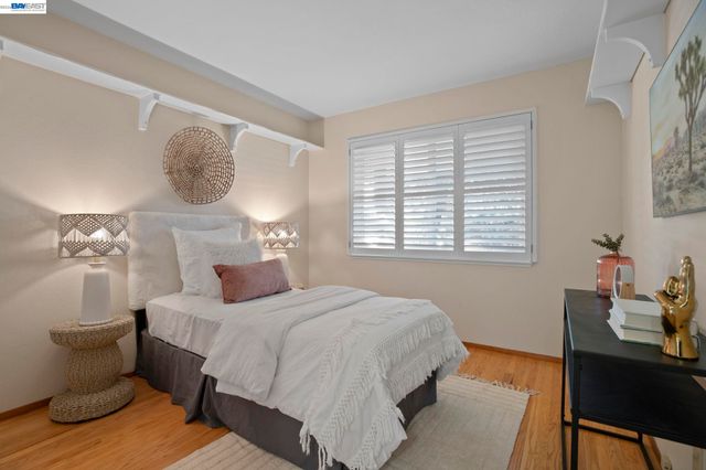 780 Terry Ln, Livermore, CA 94550