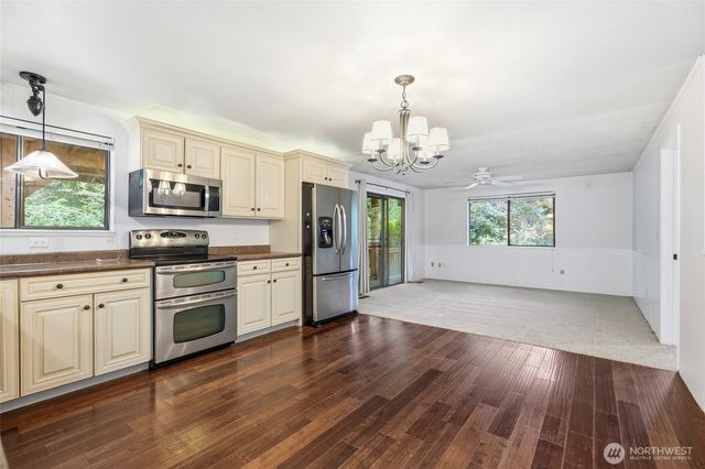 108 Swiftwater Place, Kelso, WA 98626