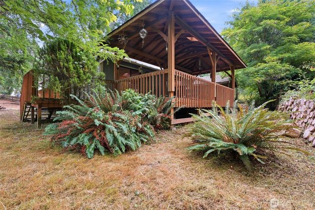 108 Swiftwater Place, Kelso, WA 98626