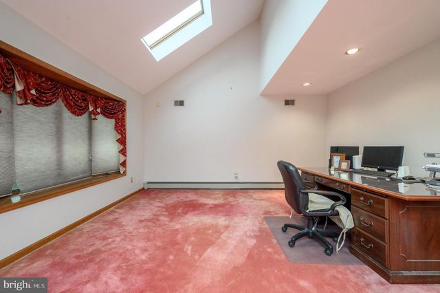 4 DRINKING BROOK RD, Monmouth Junction, NJ 08852
