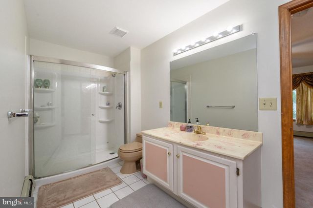4 DRINKING BROOK RD, Monmouth Junction, NJ 08852